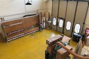 Falegnameria pronta all'uso per giovane artigiano