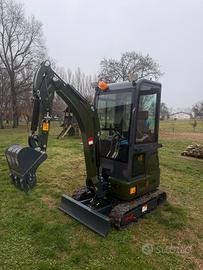 Mini escavatore nuovo 18 quintali - Motore Kubota