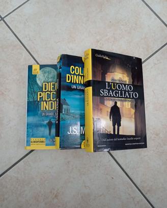 Libri n.3 Dieci piccoli indizi ......