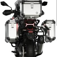 Tris di valigie moto