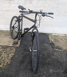 Mountain Bike Trubbiani (Ritiro a mano)