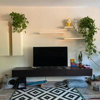 Mobile da TV + mensole e pensili di design