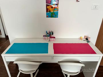 Scrivania bianca doppia + 2 sedie