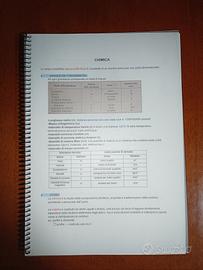 quaderno con appunti di Chimica