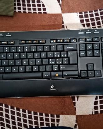 tastiera logitech
