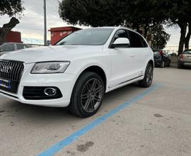Audi Q5 quattro