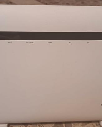 Modem Fibra Wind3 HUB ZTE H389X Wi-Fi