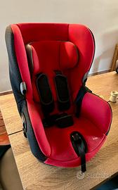 Seggiolino auto “Axiss” di Maxi Cosi 9-18 kg