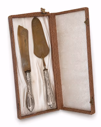 Set vintage in argento per servire dolci e torte