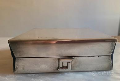 Scatola porta oggetti