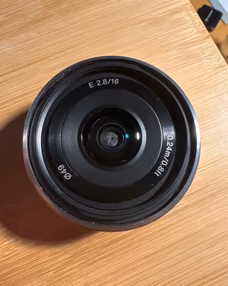 Sony E 16 2.8 pancake
