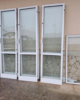 Infissi alluminio bianchi