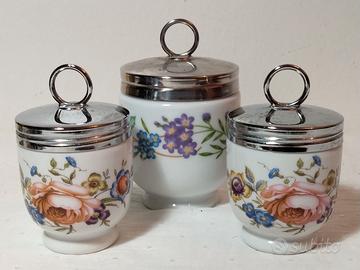 Tre "Egg coddler" in porcellana Royal Worcester