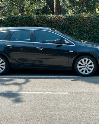 Opel Astra 5p comoda veloce x mia età over 80