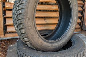 Gomme Bridgestone Blizzak 195/55 R16 87H