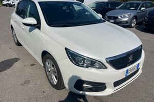 Peugeot 308 Berlina 1.5 130 Cv Bianco perla