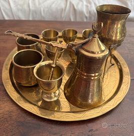 Servizio cerimoniale da caffe' arabo in ottone
