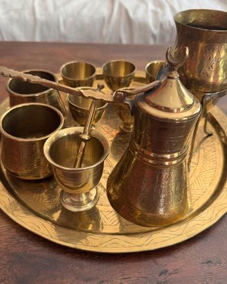 Servizio cerimoniale da caffe' arabo in ottone