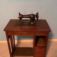 Macchina da cucire vintage Condor