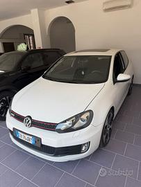 Volkswagen Golf 2.0 TSI 3p. GTI