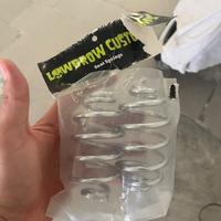 molle sella cromate da 4 pollici Low Brow Custom