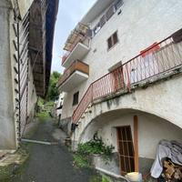 Appartamento e cantina a Gravere (TO)