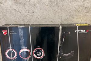 Monopattino ducati pro 2 evo