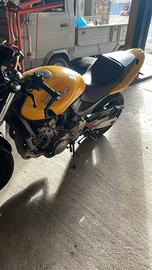 Honda hornet 600