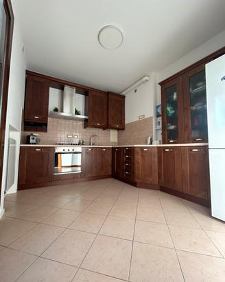 Cucina Angolare in legno massello