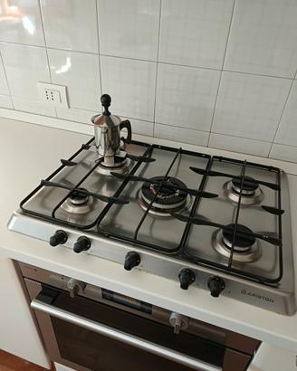Ariston cucina frigorifero lavello