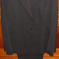 Abito scuro rigato a contrasto blu taglia 54