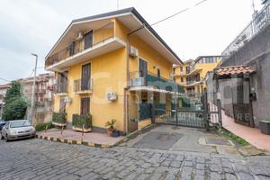 Appartamento Aci Catena [Cod. rif 3296545VRG]