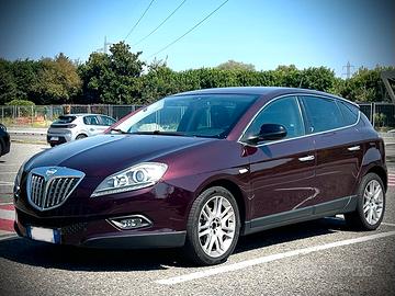 Lancia Delta 1.4 150cv Platino