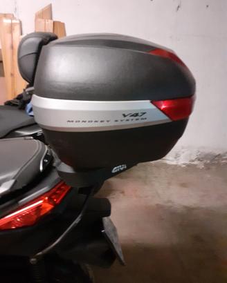 bauletto con attacco givi