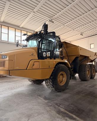Dumper Caterpillar 730 - Usato certificato