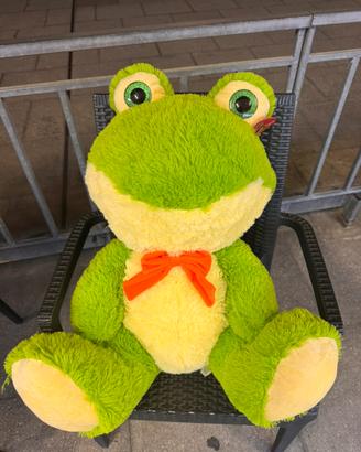 Peluche rana gigante