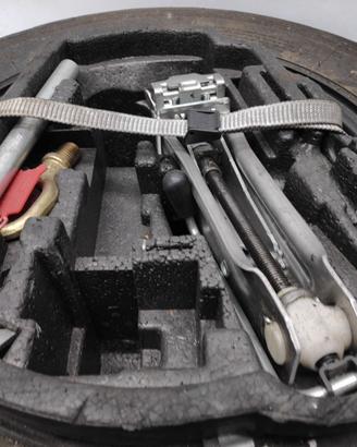 kit ruota di scorta e crick originale golf 4 