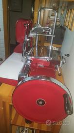 Affettatrice Lincoln col. rosso in stile Berkel