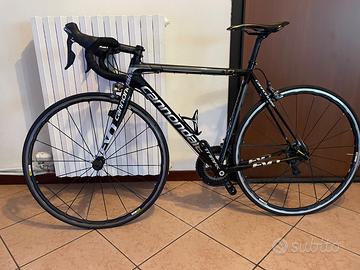 Bicicletta cannondale evo