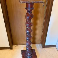 Mensola con torciglione del 800