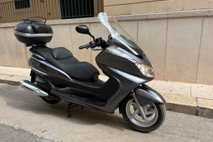 Yamaha Majestic  400 - 10.000 KM otti condizioni