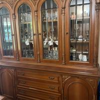 Credenza con sopralzo a vetrina