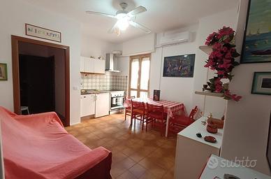 Bilocale 4 posti vicino al mare