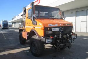 Mercedes Unmog U 1200 Allestimento Spargisale