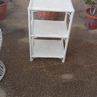 tavolino laccato in vimini