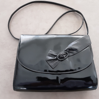 Borsa donna in vernice nera