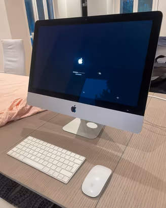 Apple iMac 21.5” 4k i7  16Gb Ram