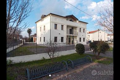 Prestigioso Ufficio di rappresentanza