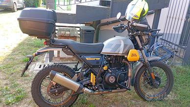 Royal Enfield Scram 411 ben tenuta