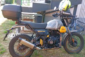 Royal Enfield Scram 411 ben tenuta